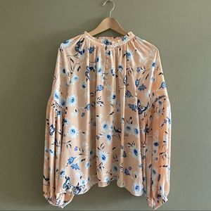 🌞 Ann Klein Balloon Sleeve Blouse